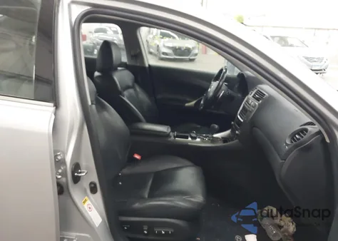 2008 Lexus Is 250 z USA, uszkodzony, nr VIN JTHCK262985024189